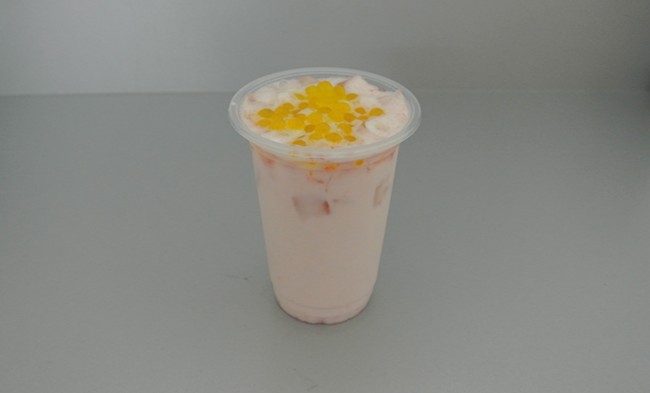 草莓雪泡 Strawberry bubble milk with mango boba_副本.jpg
