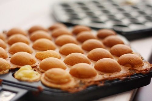 famous taiwanese snack-egg waffle